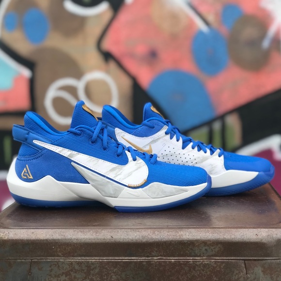 Nike Freak 2 SE GS Special Edition Greek Sneakers - Picture 6 of 11